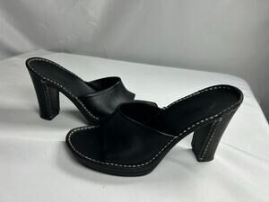 Tod’s black leather slip on heel contrast stitching women’s Size 5.5